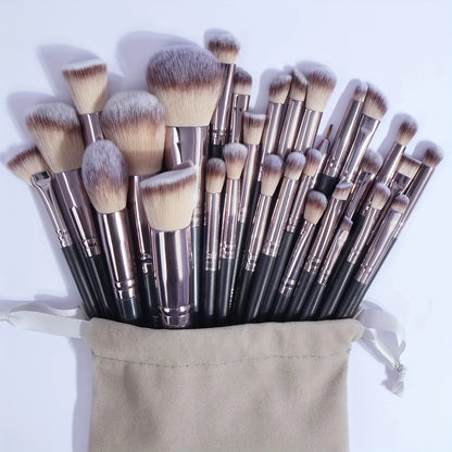 MAANGE 30pcs Professional Makeup Brush Set Foundation Concealers Eye Shadows Powder with Bag